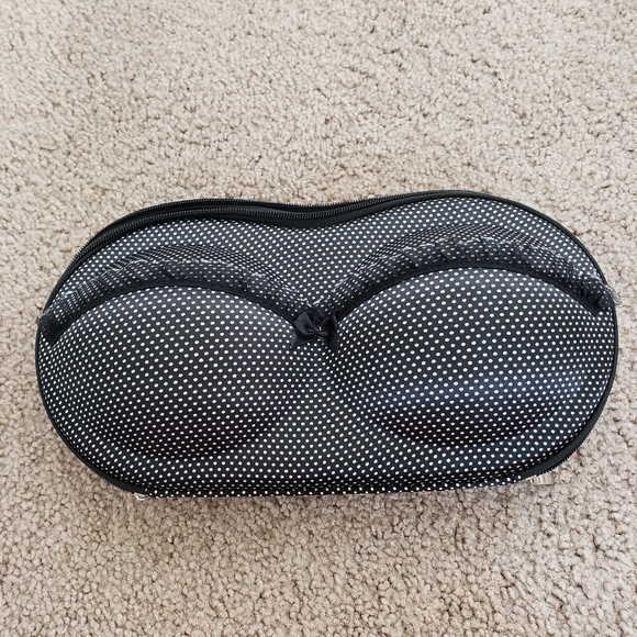 Victoria's Secret Bra Storage Case Travel Bag Lingerie Stockings White Black - Picture 7 of 9